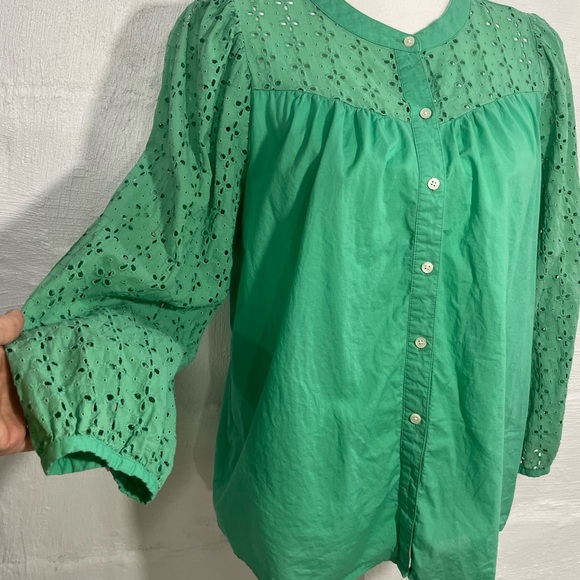 J. CREW BUTTON TOP - Picture 11 of 16